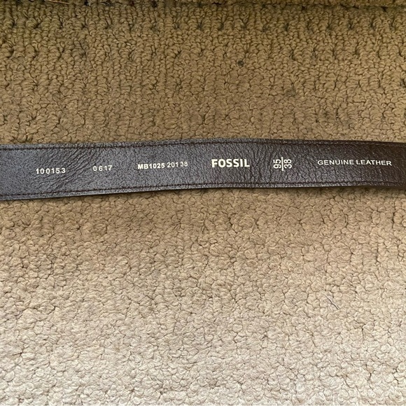 FOSSIL Men Jim Dark Brown Genuine Leather Suede Silver Buckle Belt Size 38 - Picture 3 of 8